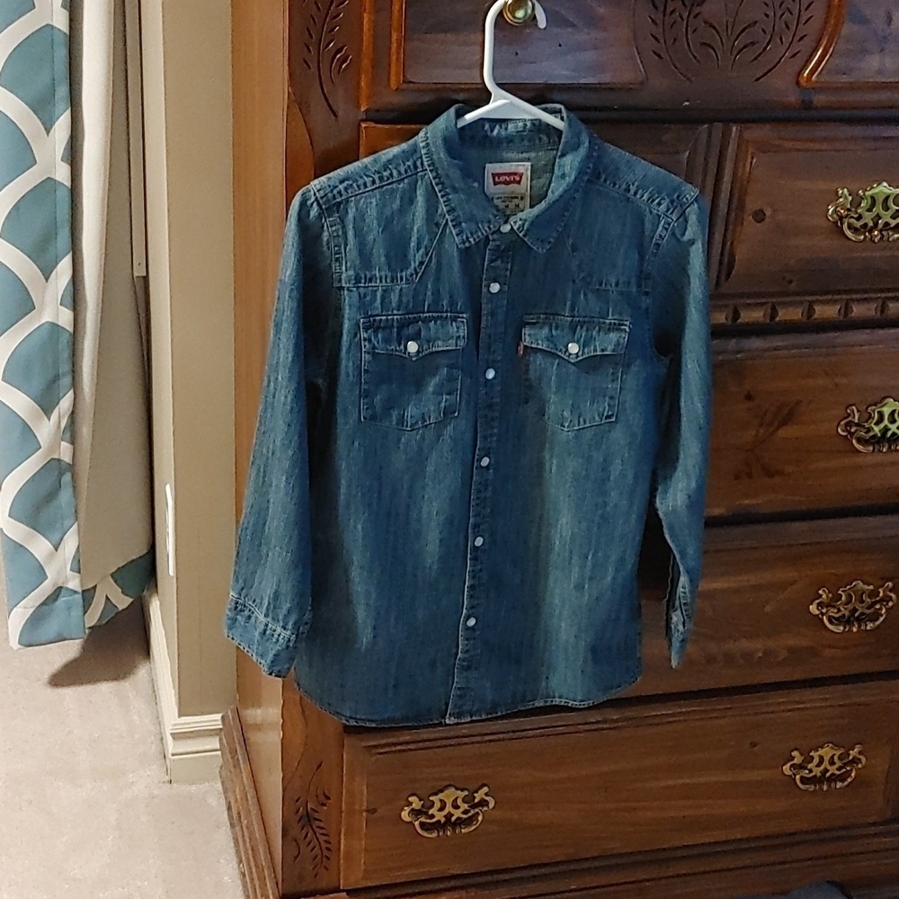 🇨🇦 Boy's Youth Levi's Pearl Snap Button Down Denim Shirt